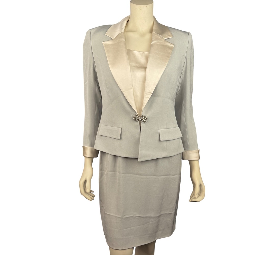 Saks Fifth Avenue Sunny Choi Skirt Suit Women 8 Grey Silk Trim Rhinestone Blazer